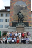 vor dem Tell Denkmal Altdorf