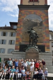 vor dem Tell Denkmal Altdorf