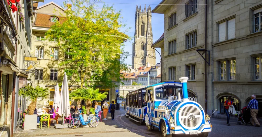 fribourg_touristischer_minizug